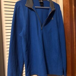 Northface Men's Blue Half-Zip Sweater